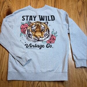 Recycled Threads Sweatshirt Womens Medium‎ Gray Stay Wild Vintage Co Tiger Crew